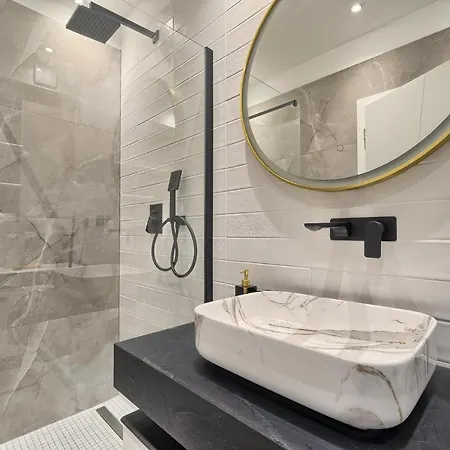 Jelena's Place سلاتين